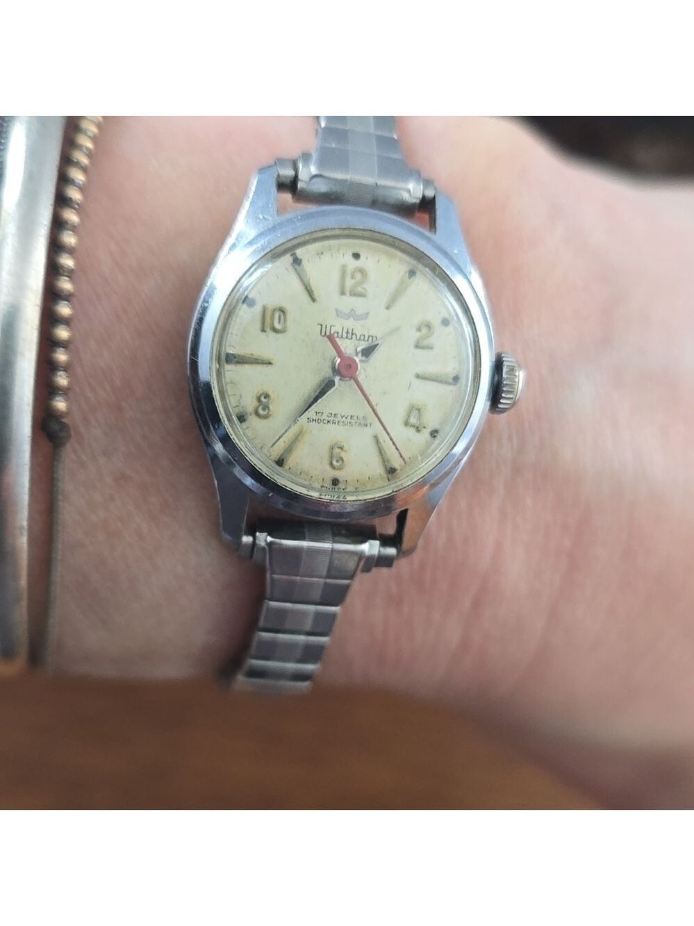 Vintage Ladies 17 Jewel Waltham Mid Century Modern Chrome Stainless Watch
